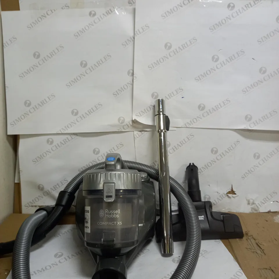 RUSSELL HOBBS COMPACT XS CYLINDER VACUUM