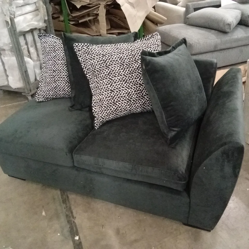 5 x ASSORTED DESIGNER SOFA PARTS AND PIECES