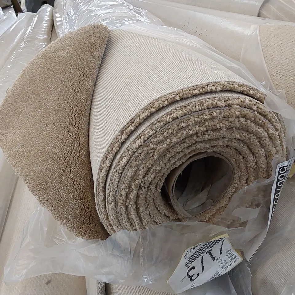 ROLL OF QUALITY ULTIMATE IMPRESSIONS STATELY CARPET // SIZE: APPROX 4 X 6.1m