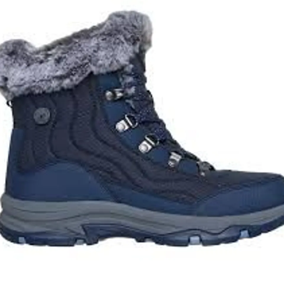 SKECHERS TREGO STORMIE WATERPROOF BOOT SIZE 3