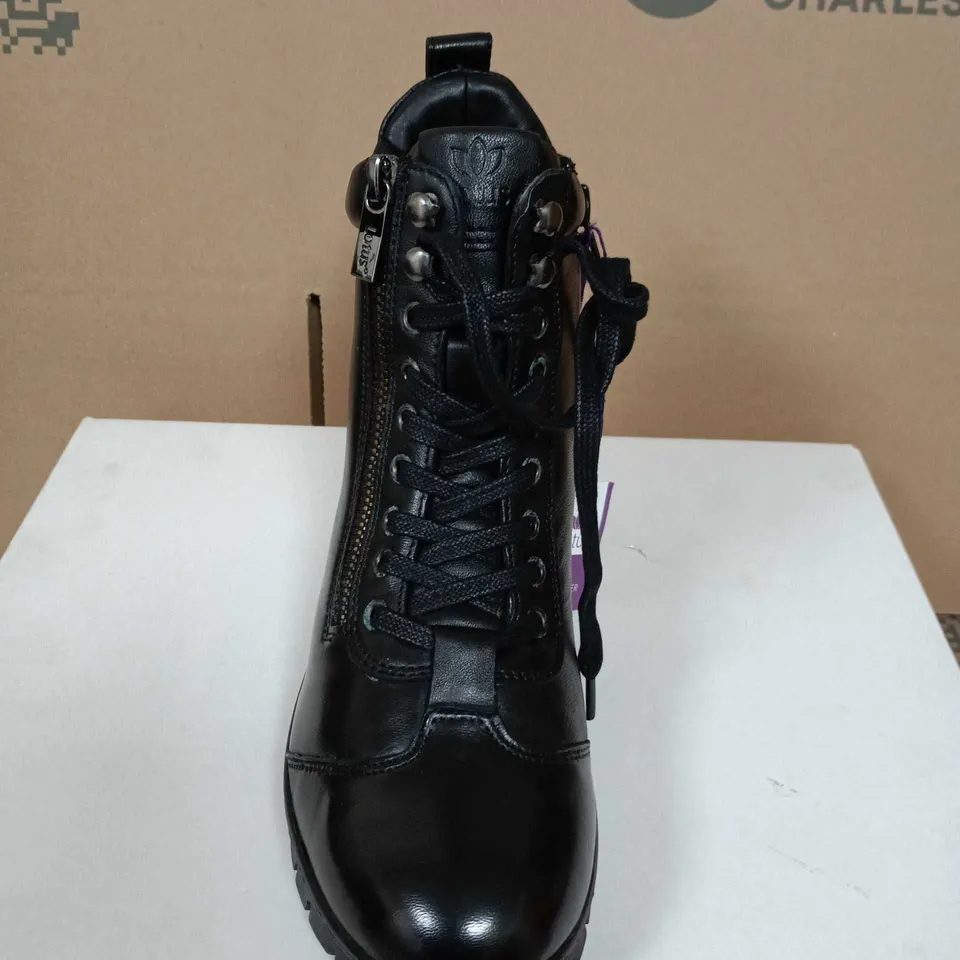 BOXED PAIR OF LOTUS BLACK LEATHER COMBAT BOOTS - UK SIZE 3