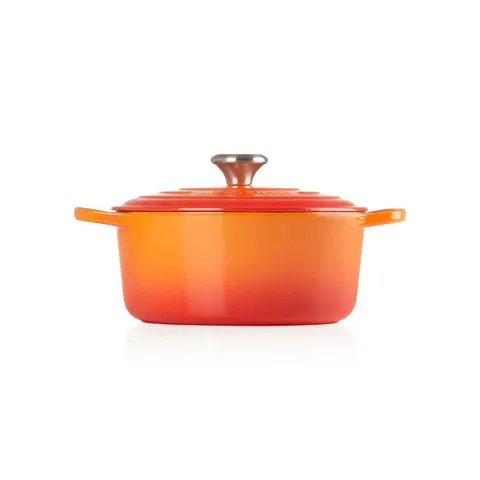 Boxed le creuset cast iron round casserole 