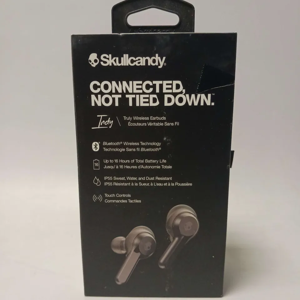 SET OF 7 SKULLCANDY BLUETOOTH EARPHONES