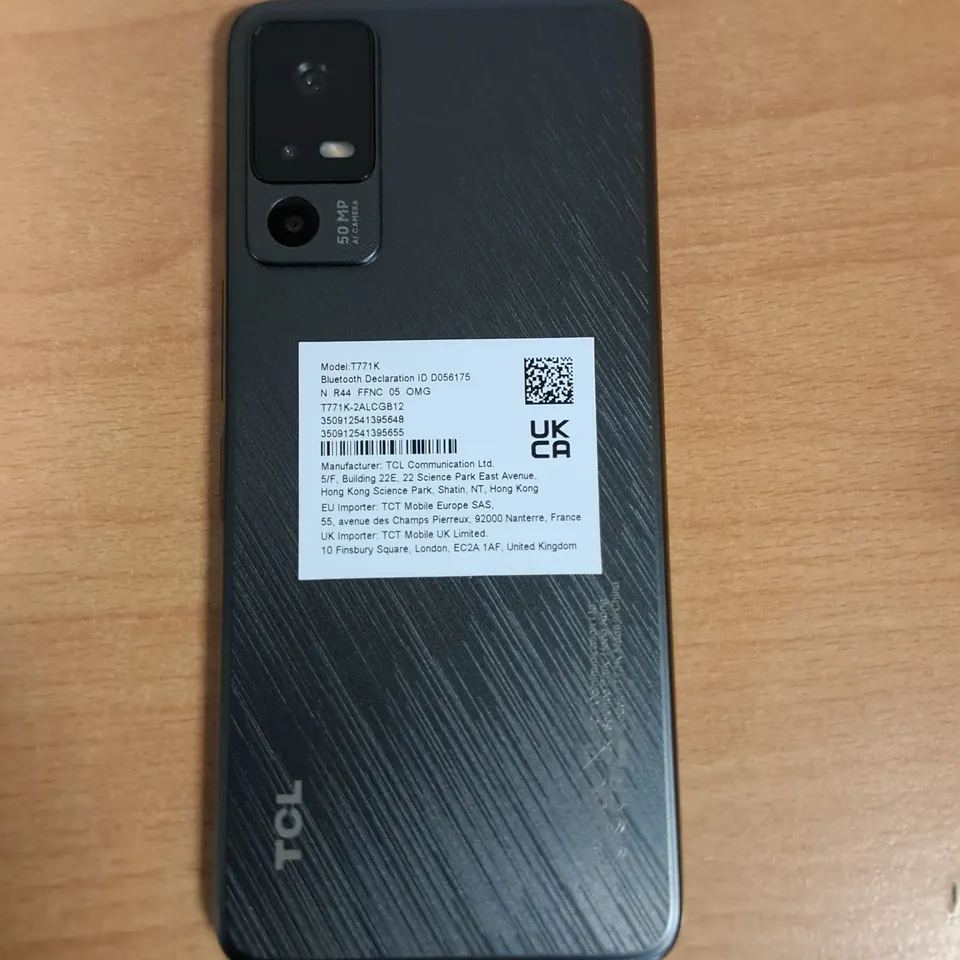 BOXED TCL 40 R5G 64GB IN STARLIGHT BLACK - T771K