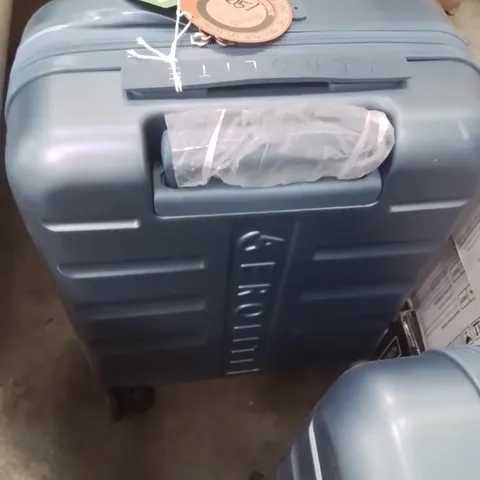 AEROLITE SUITCASE LOCKABLE SYSTEM 