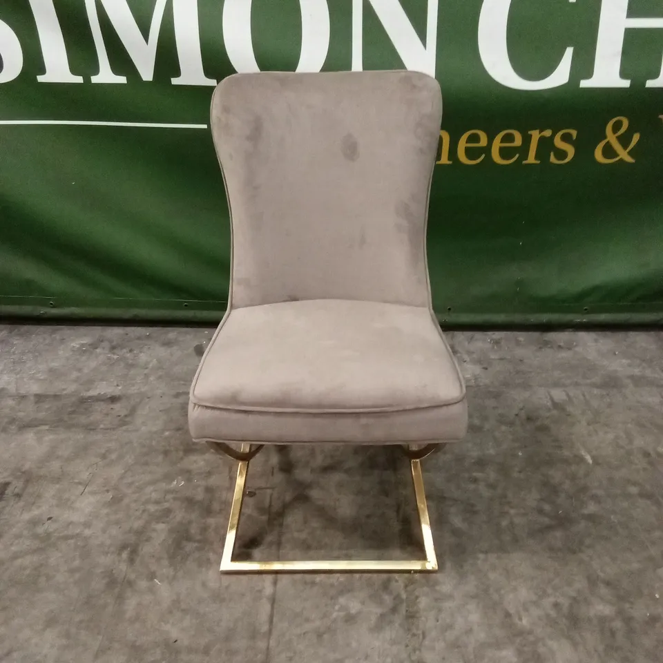 QUALITY DESIGNER VELVET DINING CHAIR WITH GOLD FRAME
