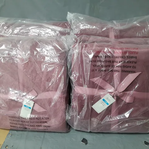 APPROXIMATELY 7 SOFT TOUCH BLANKETS - PINK - KING SIZE
