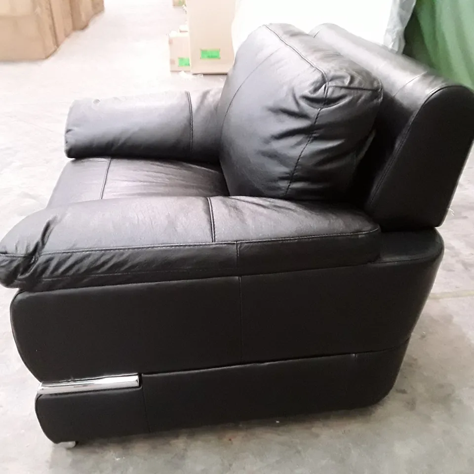 QUALITY DESIGNER ARMCHAIR - BLACK LEATHER