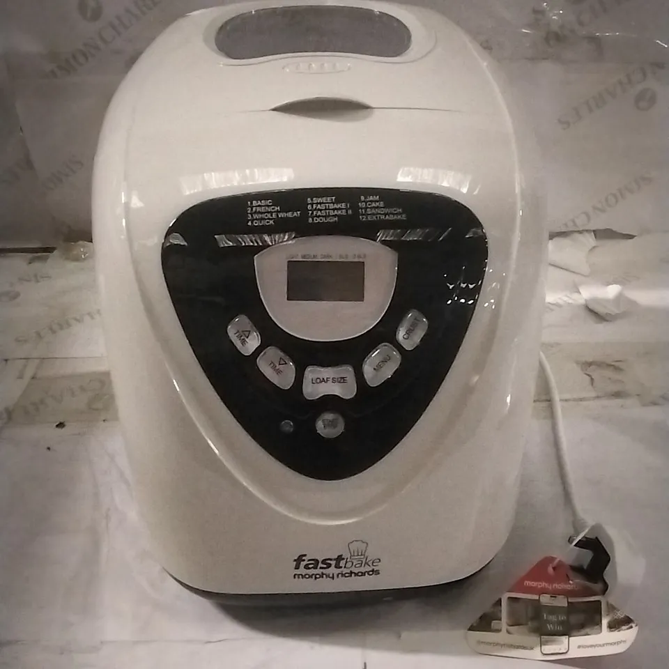 MORPHY RICHARDS FAST BAKE BREADMAKER 