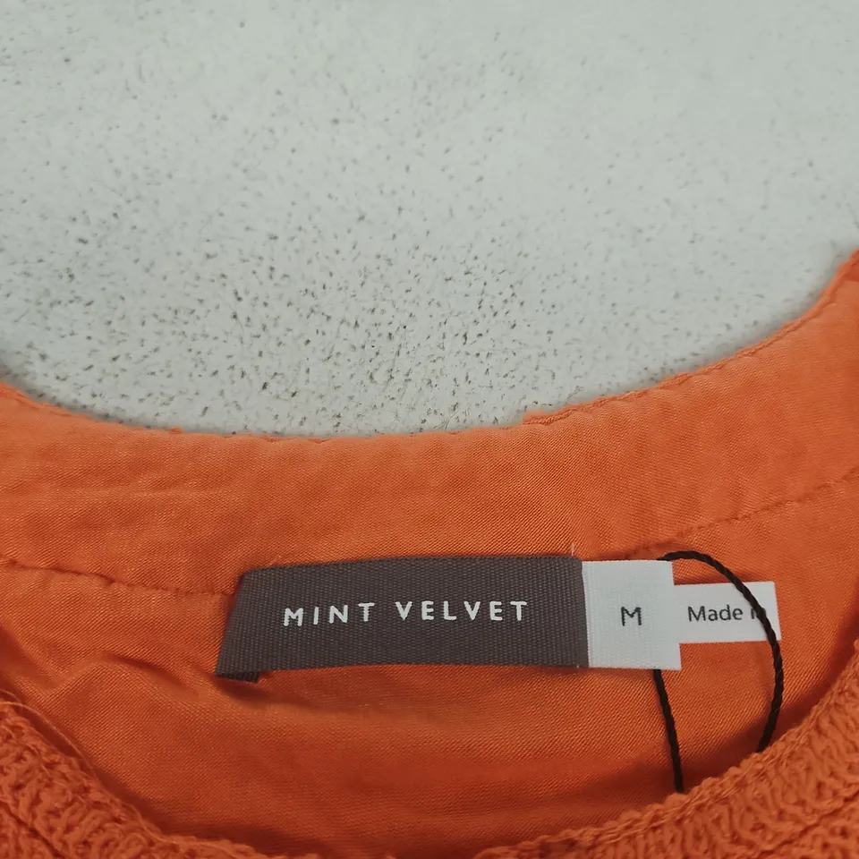 MINT VELVET ORANGE SEQUIN FLOWER TOP – WOMEN'S KNIT TOP, UK SIZE M