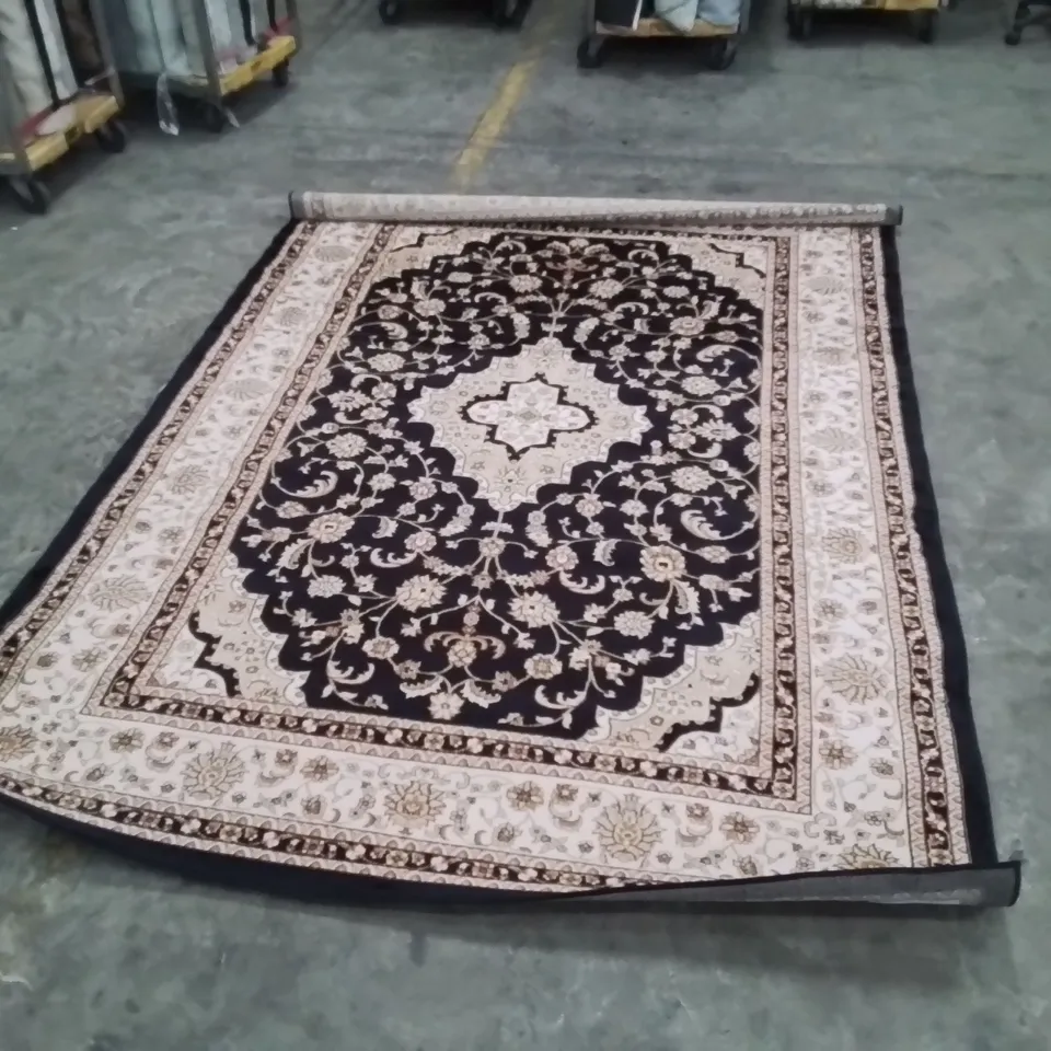 QUALITY DESIGNER AREA RUG - APPROXIMATELY 200x290cm