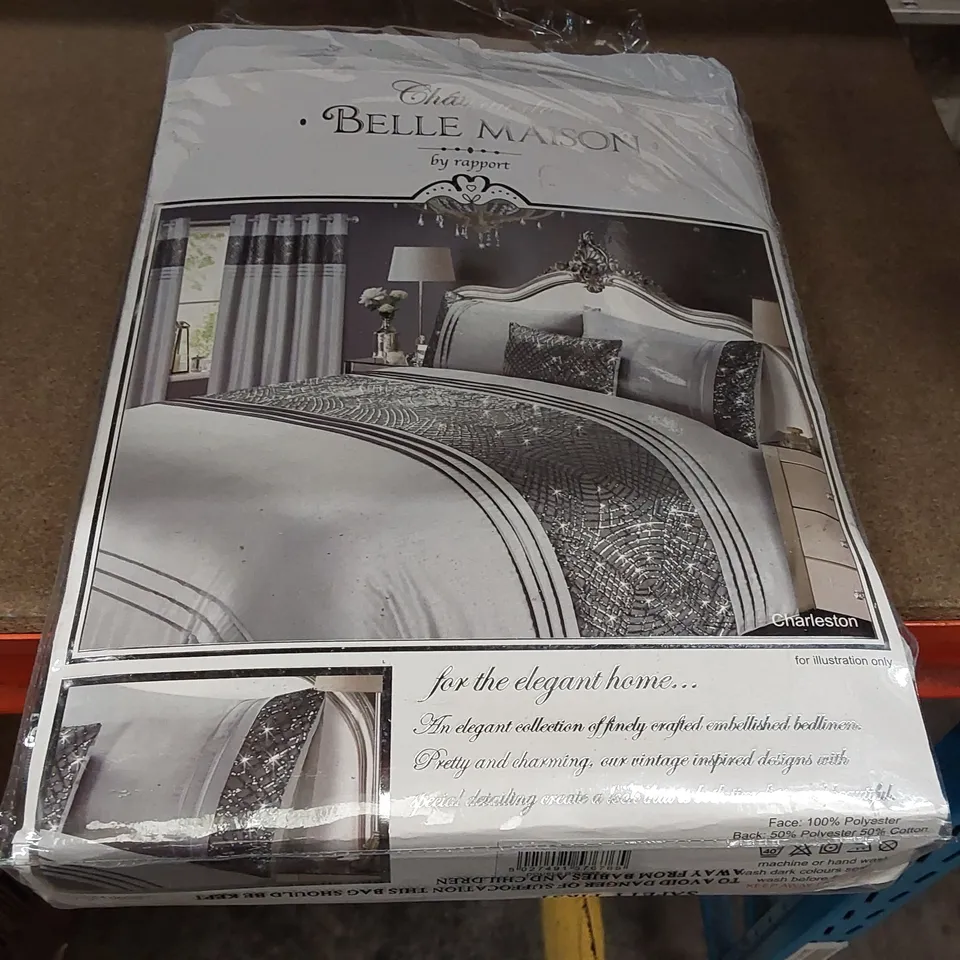 BAGGED ASHLYNN POLYESTER SOLID COLOUR DUVET COVER WITH PILLOWCASES (1 ITEM)