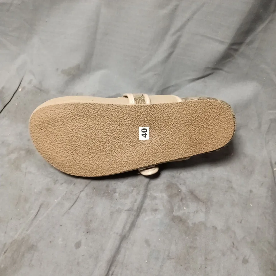 COACH WOMEN’S BEIGE SLIP-ON MULES WITH MONOGRAM STRAP – UK 7 (EU 40)