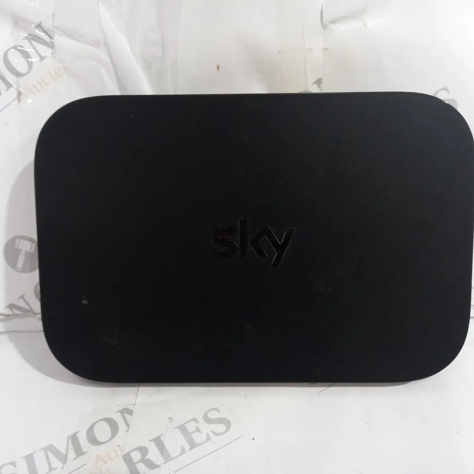 SKY EM150 Q MINI BOX
