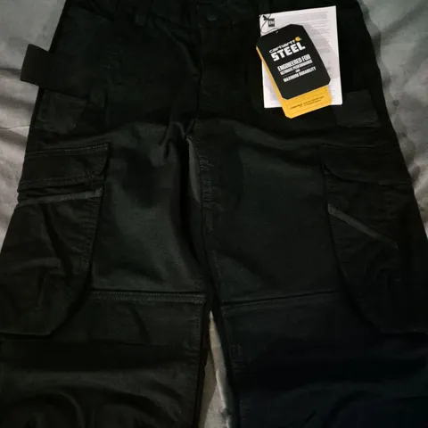 CARHARTT FIT CORDURA CARGO WORK PANTS IN BLACK - 30X32