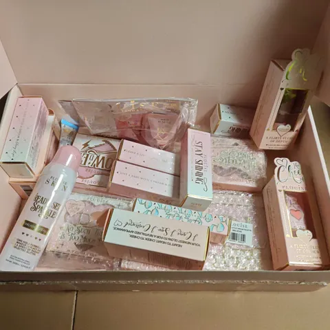 LOT OF APPROXIMATELY 19 ASSORTED PLOUISE COSMETIC ITEMS TO INCLUDE LIQUID BLUSH, HYDRATING FORMULA AND BRIGHTENING POWDER