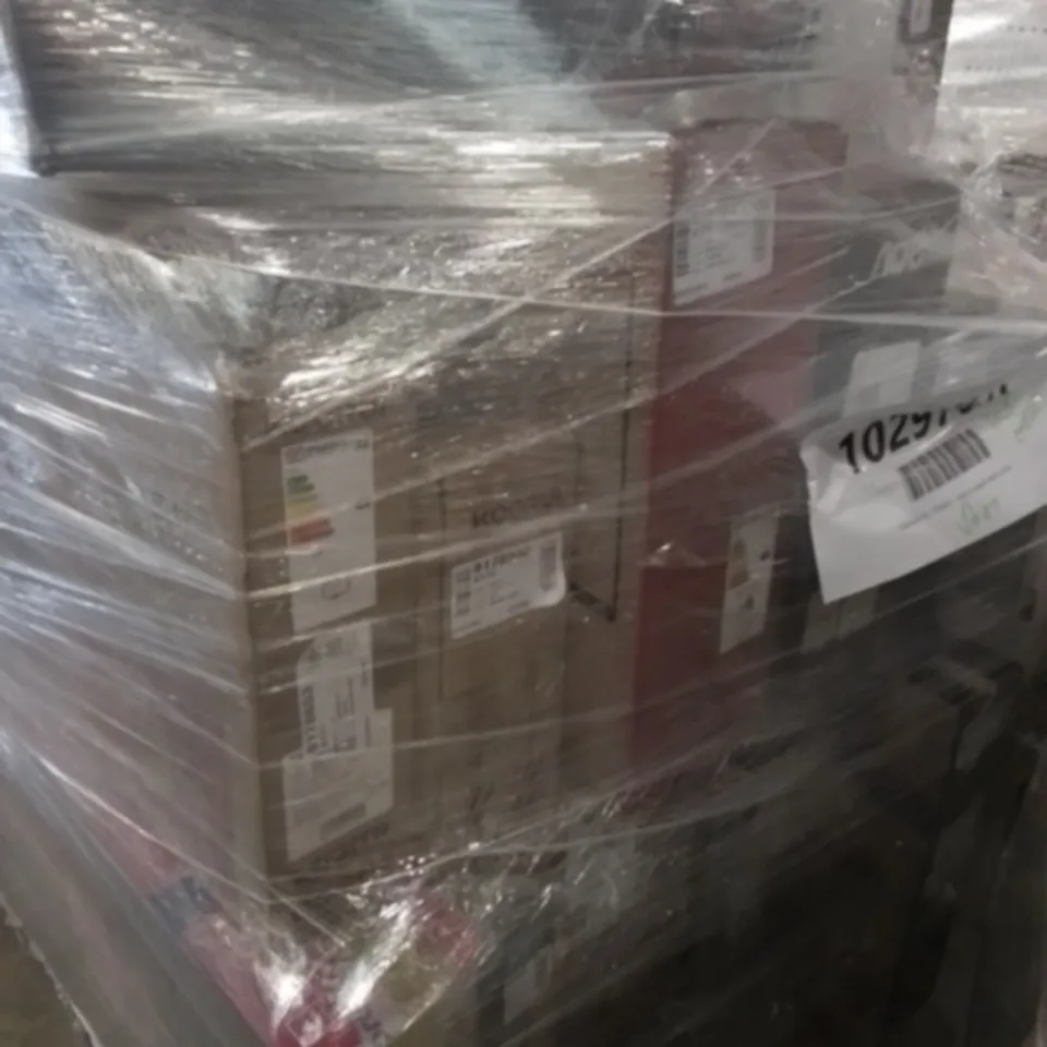 PALLET OF APPROXIMATELY 21 ASSORTED MONITORS TO INCLUDE