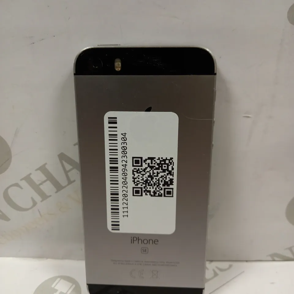 APPLE IPHONE SE (1ST GENERATION) - SILVER 