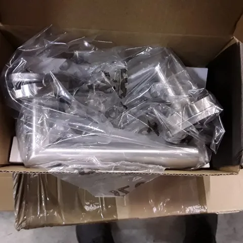BOXED LATCH DOOR HANDLE ZCS010 (SET OF 2)