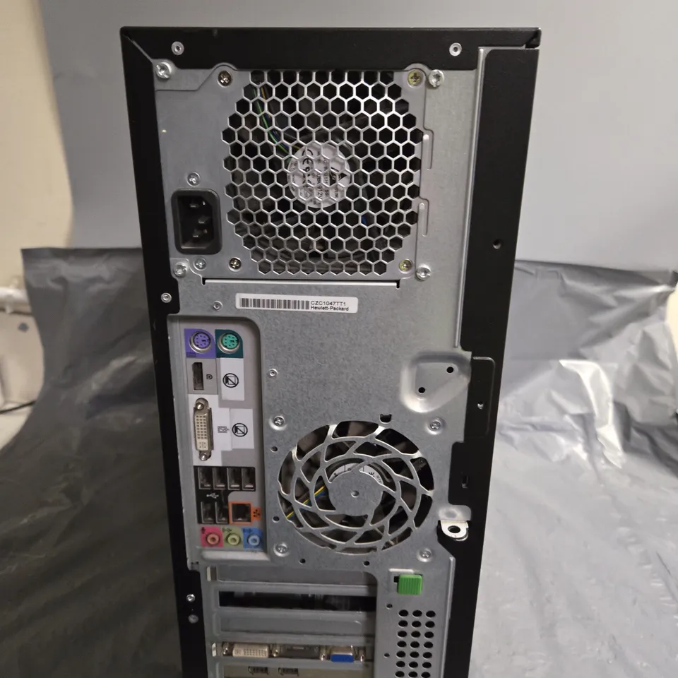 HP Z200 WORKSTATION
