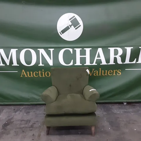 QUALITY BRITISH MADE LOUNGE Co EASY CHAIR PLUSH GREEN FABRIC