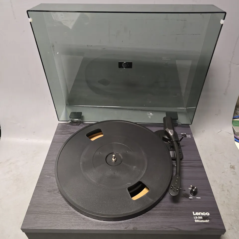 LENCO LS-300BK BELT DRIVE TURNTABLE WITH BLUETOOTH 