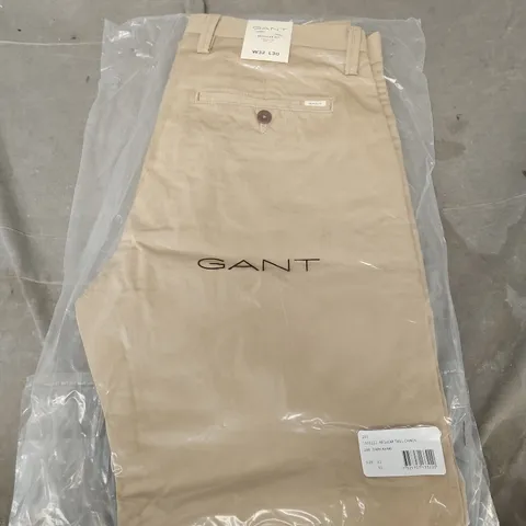 GANT REGULAR FIT CHINOS – KHAKI, UK 32 (W32 L30)