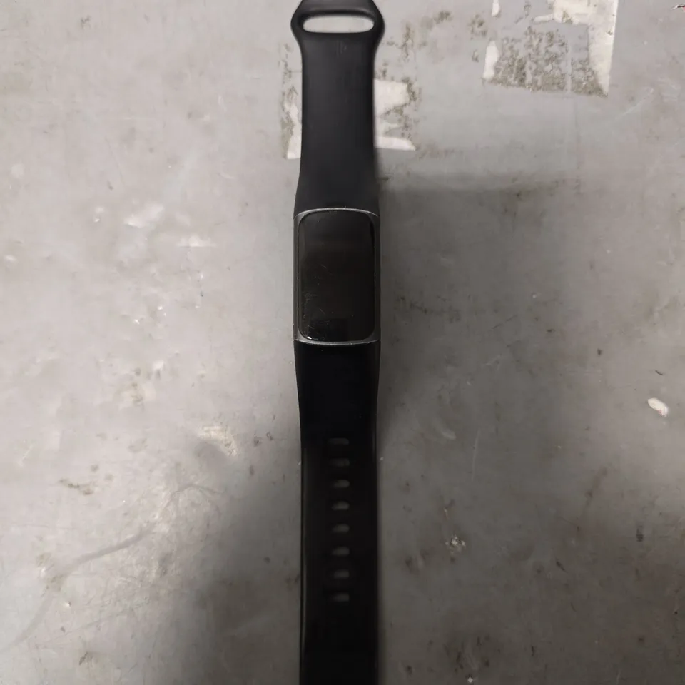 FITBIT CHARGE 5 FITNESS TRACKER