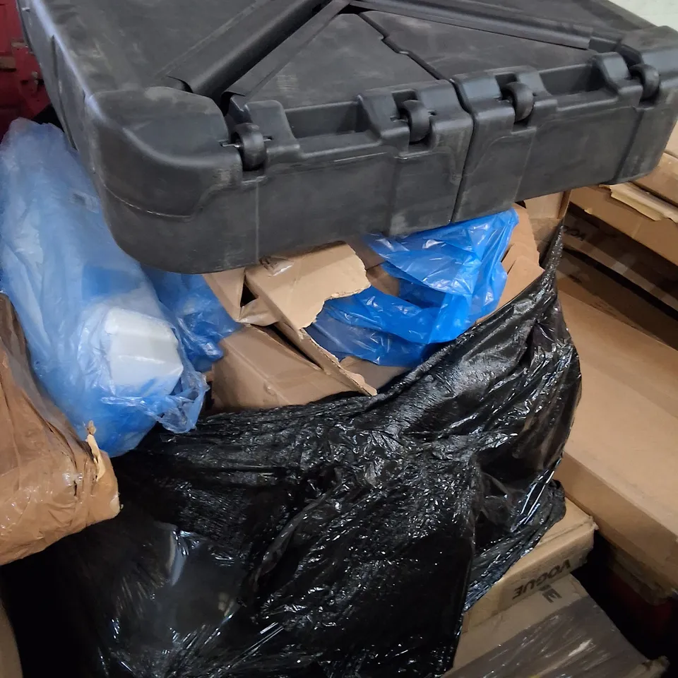 PALLET OF ASSORTED HOUSEHOLD GOODS AND PRODUCTS TO INCLUDE;PLASTIC FOOD CONTAINERS,PARASOL BASE,SHELVING UNIT