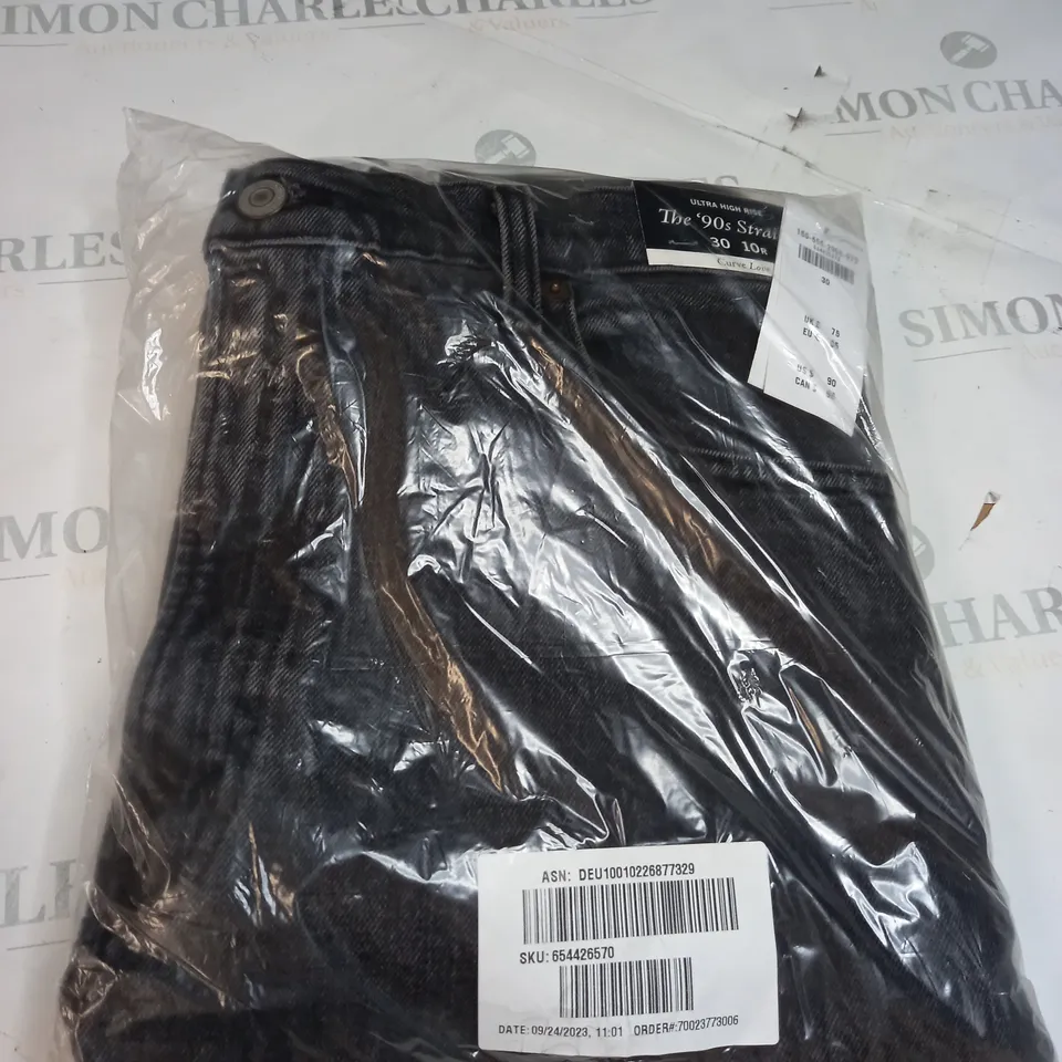 ABERCROMBIE & FITCH THE 90'S STRAIGHT DENIM DARK GREY JEANS 