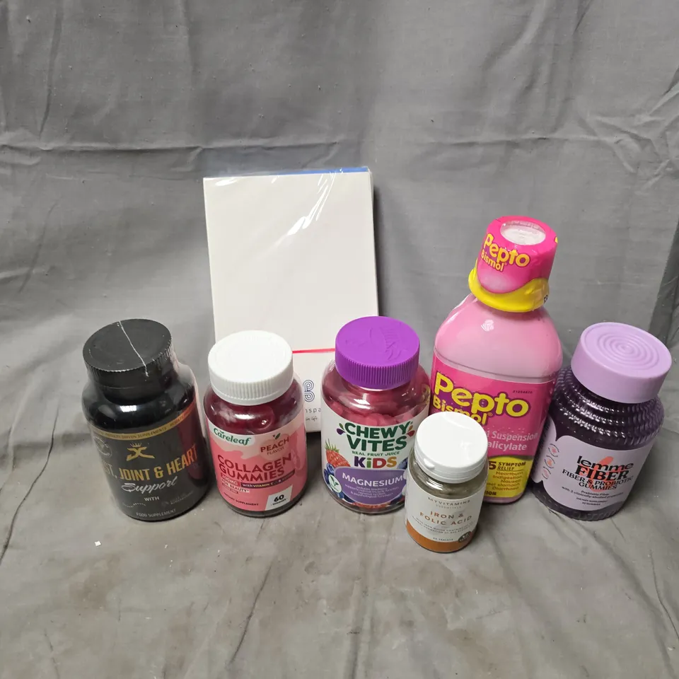 APPROXIMATELY 12 ASSORTED VITAMIN/HEALTH AID PRODUCTS TO INCLUDE LEMME FIBER GUMMIES, COLLAGEN GUMMIES, PEPTO BISMOL, ETC - COLLECTION ONLY