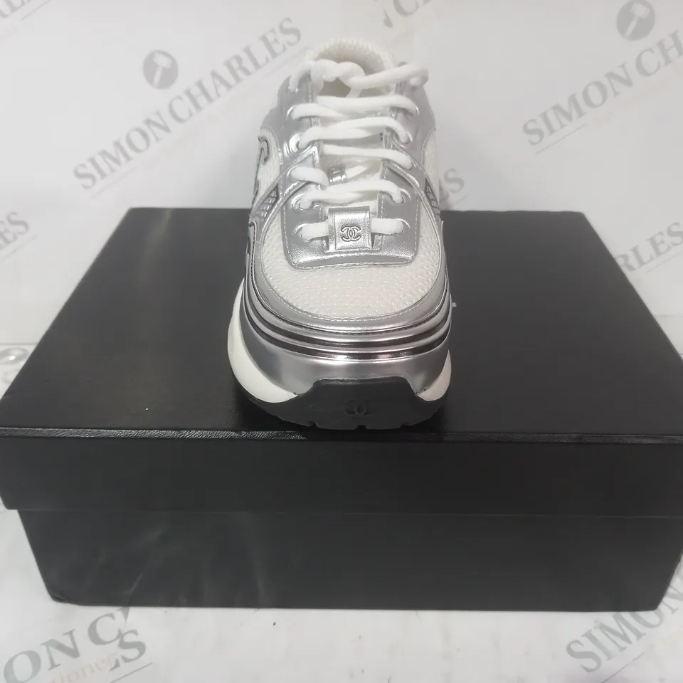 BOXED PAIR OF CHANEL SHOES IN WHITE/BLACK/METALLIC SILVER EU SIZE 39
