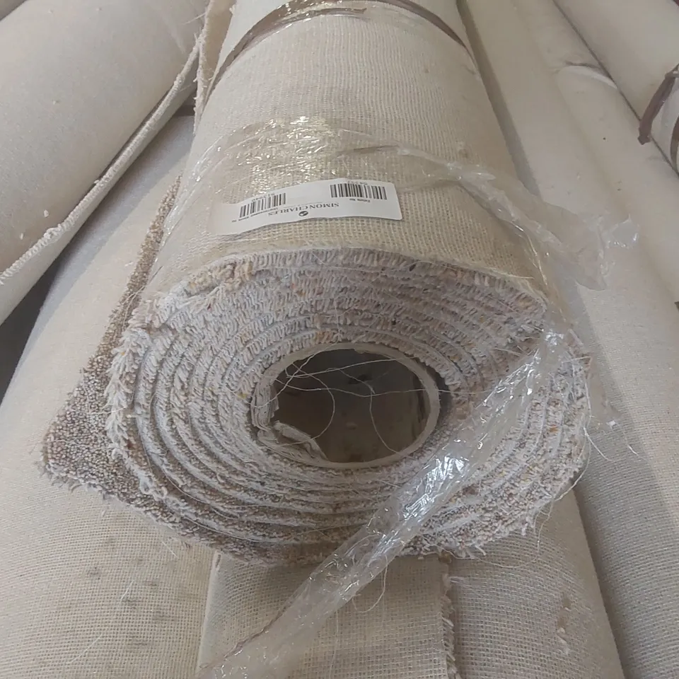 ROLL OF QUALITY DIMENSION BERBER KINDER SCOUT - APPROXIMATELY 5 x 5.5m