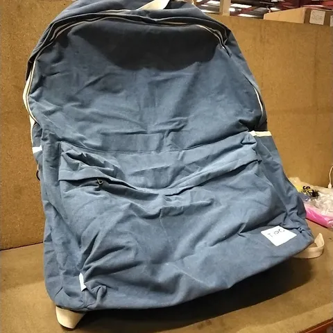 TYPO XL STORAGE RUCKSACK IN BLUE - NOT BOXED 