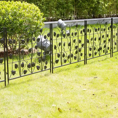 BOXED ANTWERP 67CM H × 69CM W 5 PANEL GARDEN FENCE