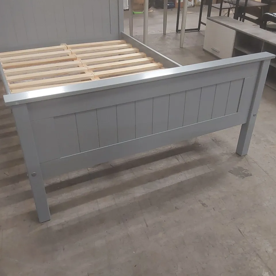 BOYERTOWN BED FRAME COLOUR:GREY SIZE: SMALL DOUBLE (4')