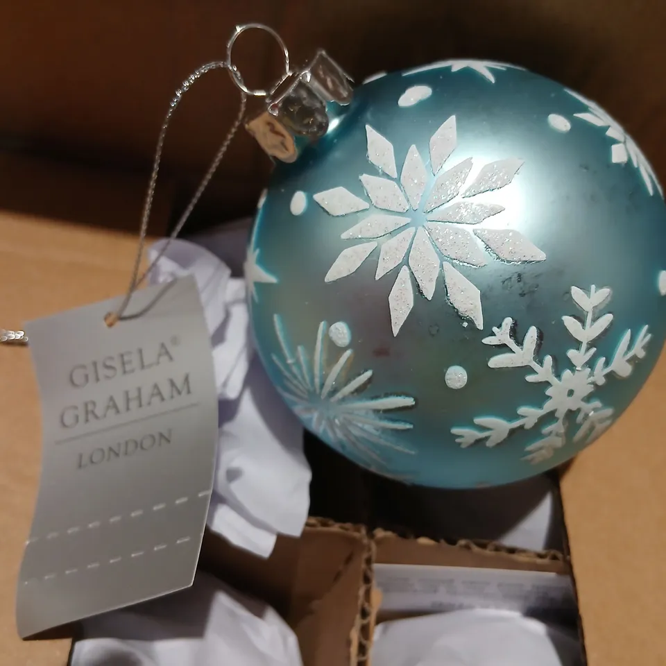 TWELVE BRAND NEW GISELLA GRAHAM LONDON TURQUOISE GLASS SNOWFLAKE BAUBLE