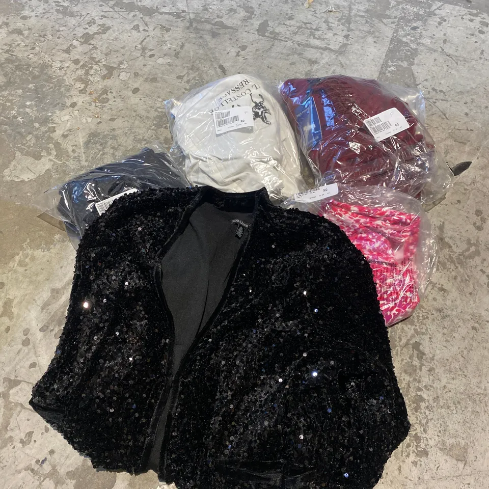 10 ASSORTED ITEMS TO INCLUDE:PC DRESSAGE JAC SCARF, PC DRESSAGE OVERSIZED SCARF DEEP RED, BLCK SEQUIN JACKET ETC 