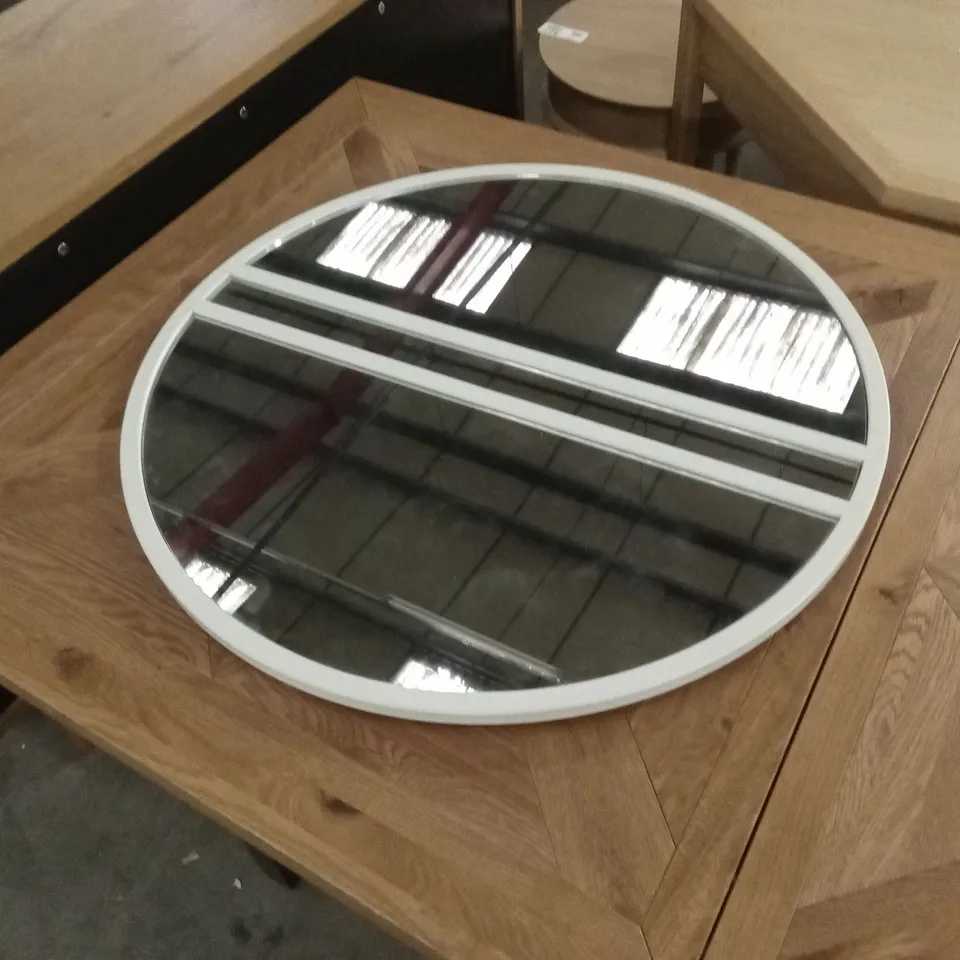 QUALITY DESIGNER LARGE ROUND WALL MIRROR WITH WHITE METAL FRAME