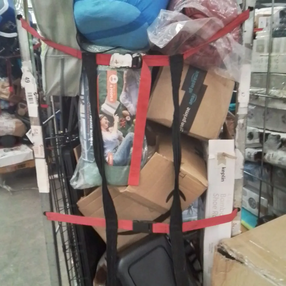 CAGE OF ASSORTED HOUSEHOLD GOODS AND PRODUCTS TO INCLUDE;AIR FRYER,PICNIC BLANKET,DOG CAGE
