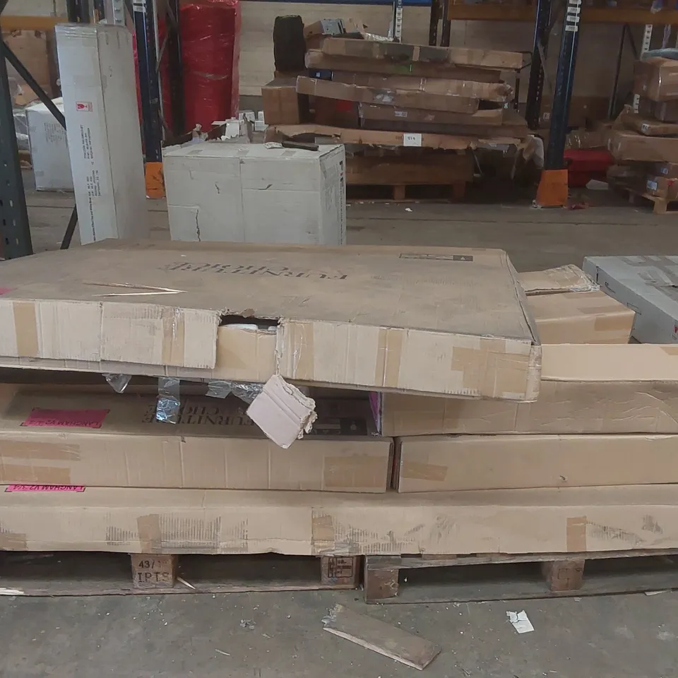 PALLET CONTAINING A LARGE QUANTITY OF ASSORTED DESIGNER FURNITURE PARTS INCLUDING BED PARTS ECT