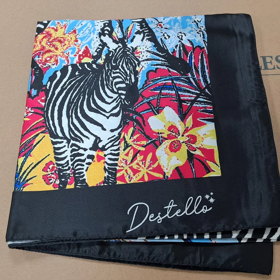 LOT OF 2 BRAND NEW DESTELLO SCARFS