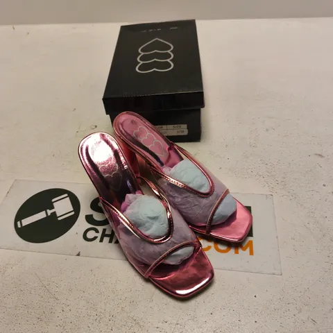 WOMEN'S PINK METALLIC SLIP-ON HEELED SANDALS – UK 5 (EU 38) – STYLE NO DB145