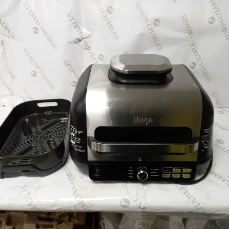 BOXED NINJA FOODI MAX PRO HEALTH GRILL AND AIR FRYER AG651UK