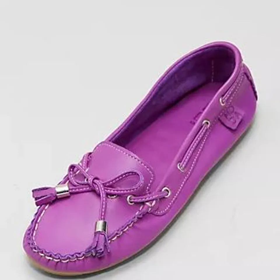 MODA IN PELLE AMUSEMENT BOAT SHOE PURPLE SIZE 6