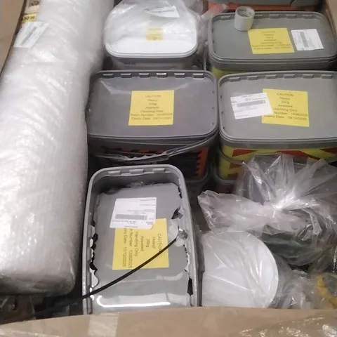 PALLET OF ASSORTED DIY, HOME IMPROVEMENT AND BUILDING PRODUCTS TO INCLUDE; PERMANENT POTHOLE REPAIR, BUBBLE WRAP, EASY FIX ETC