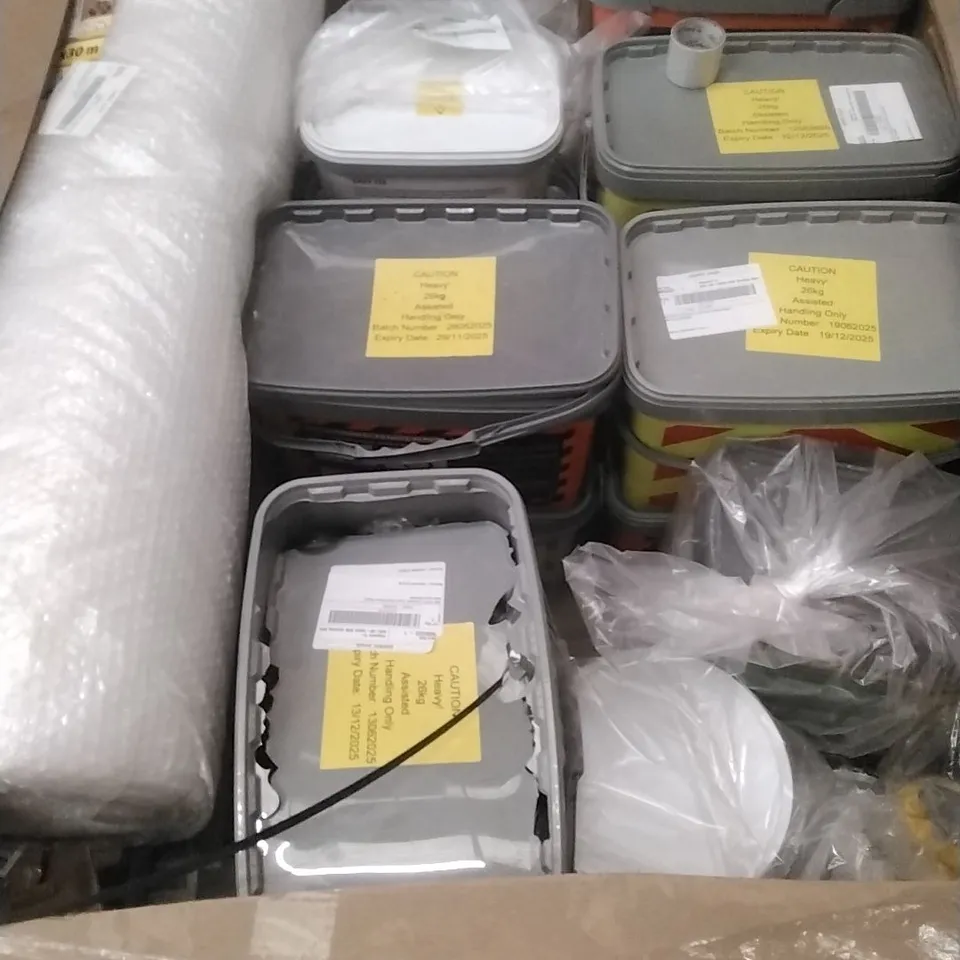 PALLET OF ASSORTED DIY, HOME IMPROVEMENT AND BUILDING PRODUCTS TO INCLUDE; PERMANENT POTHOLE REPAIR, BUBBLE WRAP, EASY FIX ETC