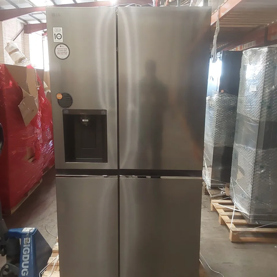 LG UVNANO GSLD80PZRD AMERICAN-STYLE SMART FRIDGE FREEZER - SHINY STEEL