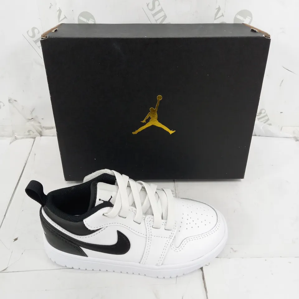 BOXED PAIR OF AIR JORDAN 1 LOW ALT WHITE/BLANC UK 11.5 