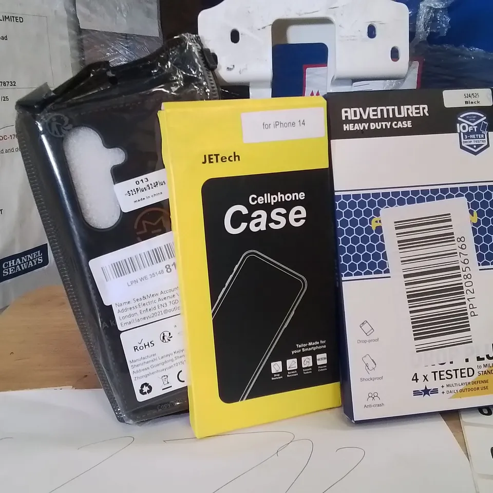 PALLET CONTAINING A LARGE QUANTITY OF PHONE CASES,SCREEN PROTECTORS 